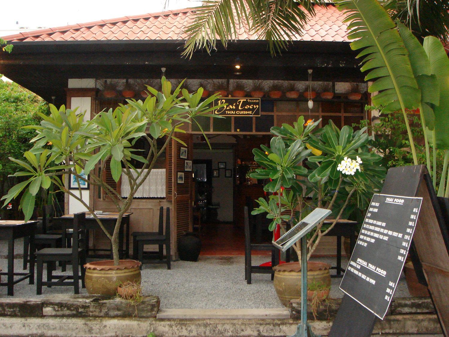 The Old Phuket - Karon Beach Resort - Sha Plus Exterior photo